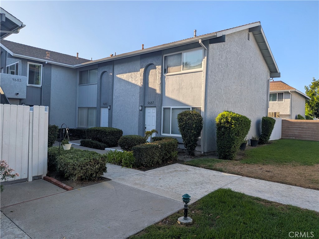 9685 Pettswood, Huntington Beach CA 92646 - photo 1