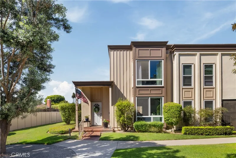 9692 Brookhaven, Huntington Beach