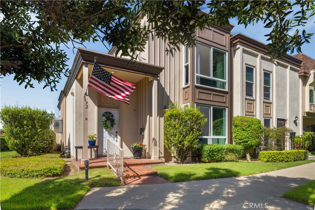 9692 Brookhaven, Huntington Beach CA 92646 - photo 2