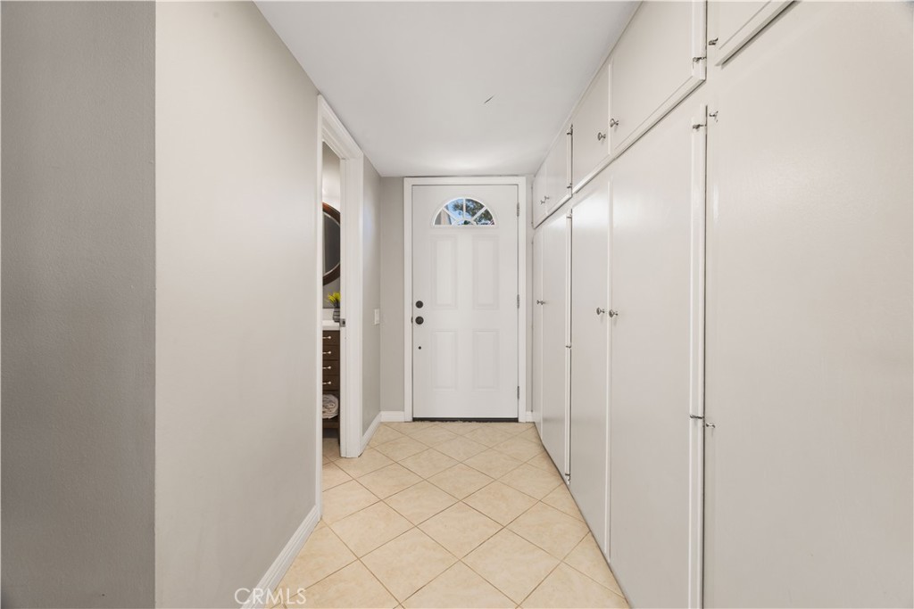 9692 Brookhaven, Huntington Beach CA 92646 - photo 4
