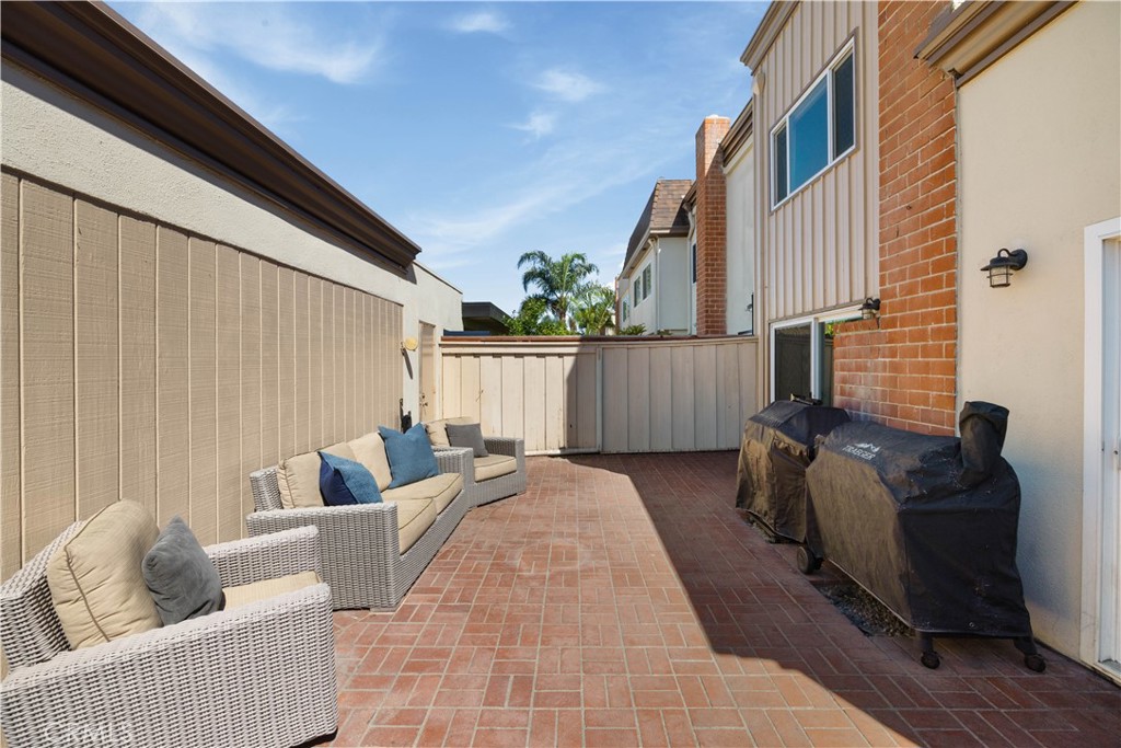 9692 Brookhaven, Huntington Beach CA 92646 - photo 28