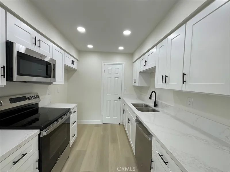 9745 Port Royal, Huntington Beach, CA 92646