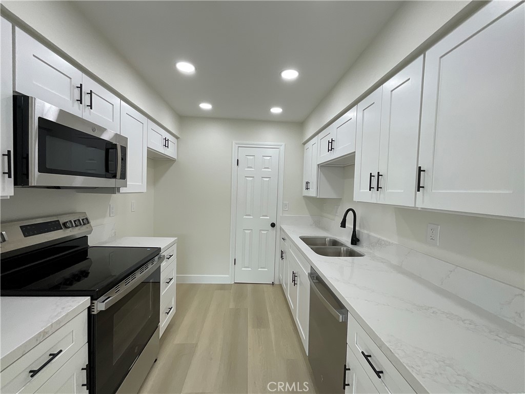 9745 Port Royal, Huntington Beach CA 92646 - photo 1