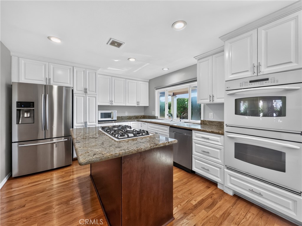 9772 Kite, Huntington Beach CA 92646 - photo 12