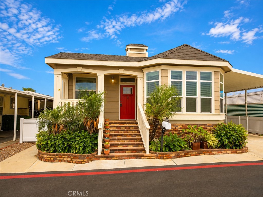 9850 Garfield 46, Huntington Beach CA 92646 - photo 2