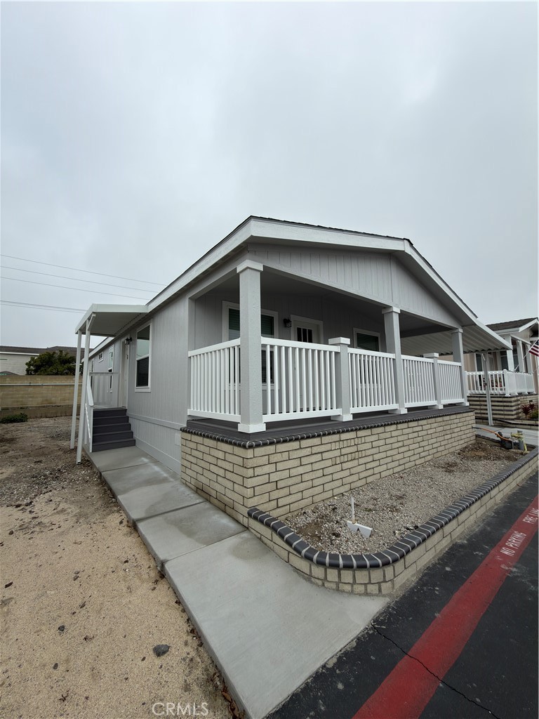 9850 Garfield Ave 18, Huntington Beach CA 92646 - photo 2
