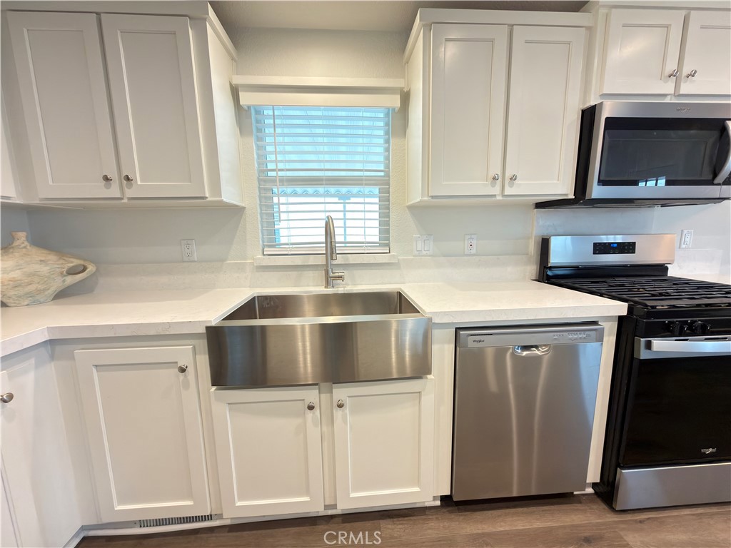 9850 Garfield Ave 18, Huntington Beach CA 92646 - photo 34