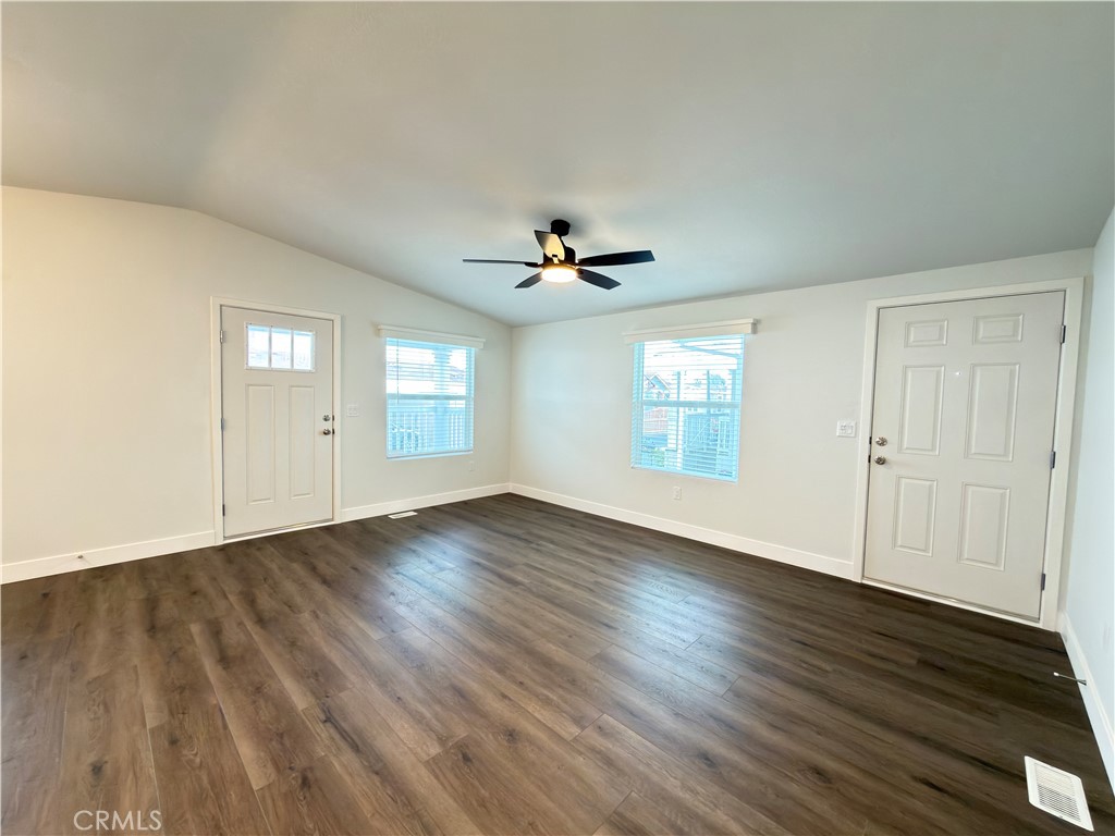 9850 Garfield Ave 18, Huntington Beach CA 92646 - photo 38