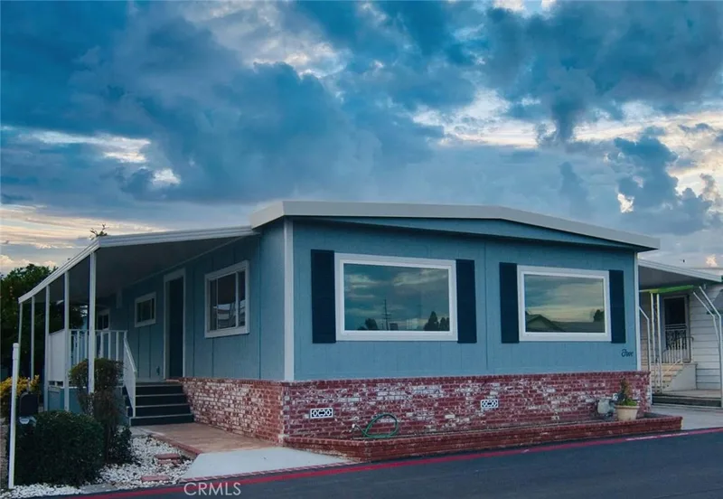 9850 Garfield Avenue 5, Huntington Beach, CA 92646