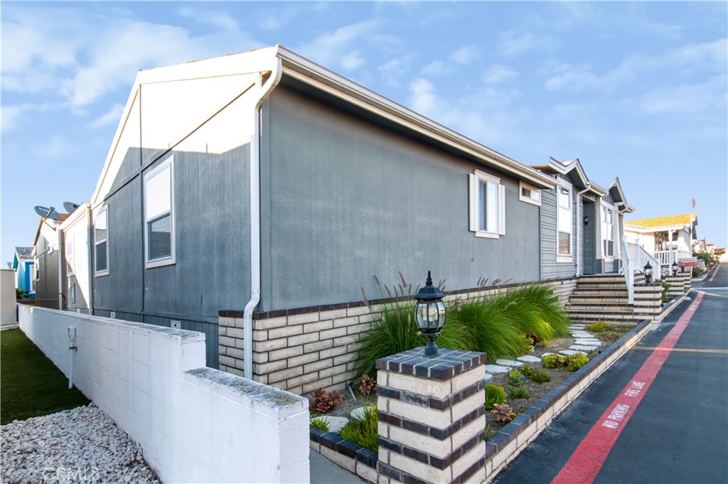 9850 Garfield Avenue 53, Huntington Beach CA 92646 - photo 7