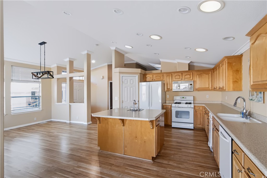 9850 Garfield Avenue 53, Huntington Beach CA 92646 - photo 8