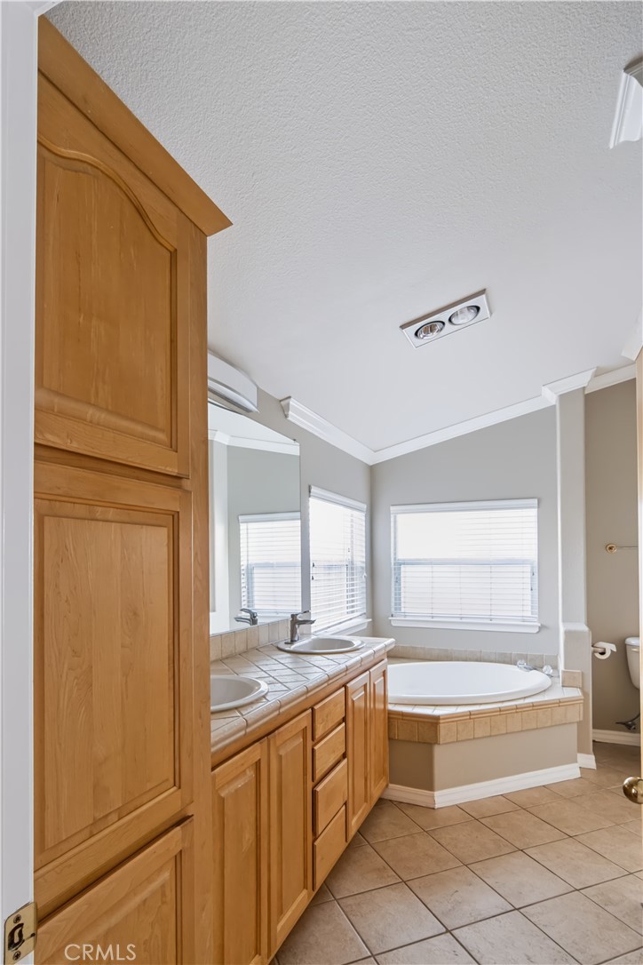 9850 Garfield Avenue 53, Huntington Beach CA 92646 - photo 21