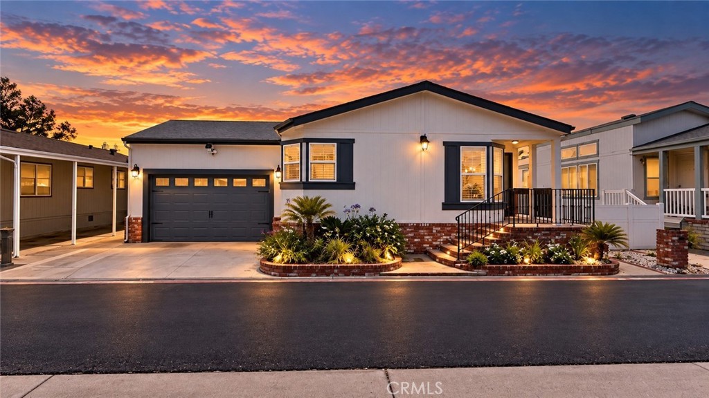 9850 Garfield Avenue 95, Huntington Beach CA 92646 - photo 2