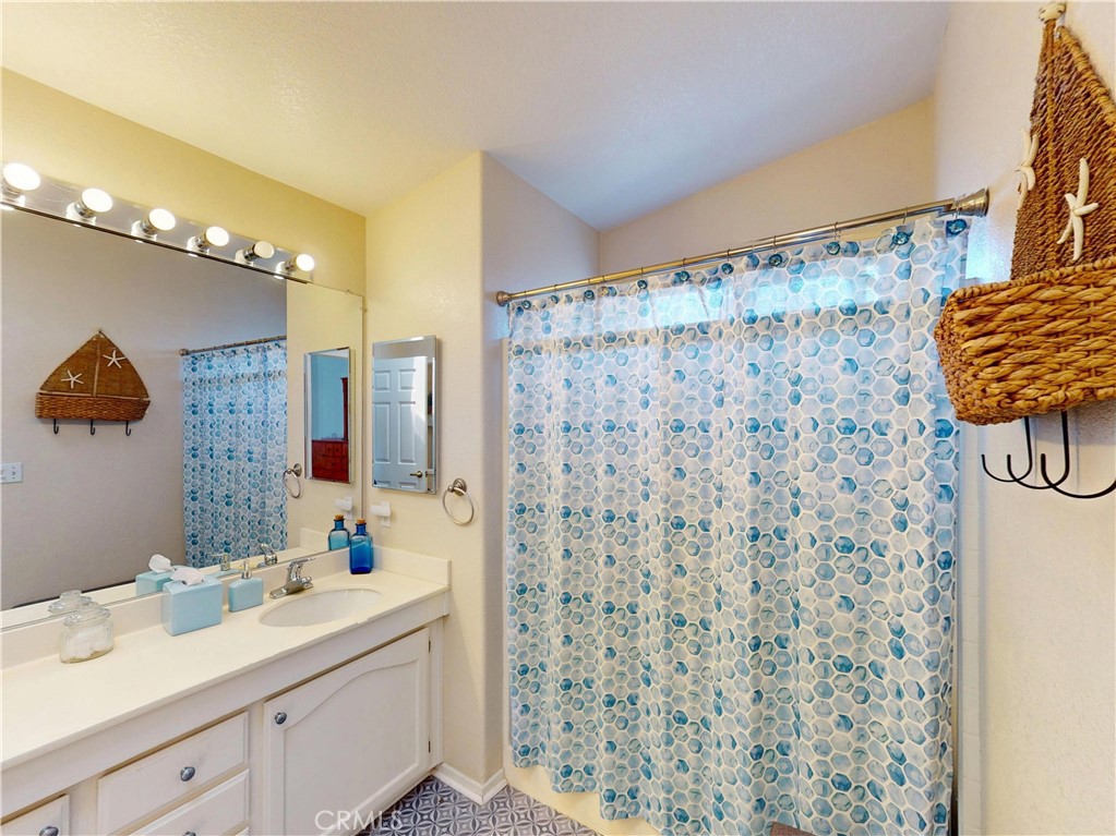 9850 Garfield Avenue 95, Huntington Beach CA 92646 - photo 23