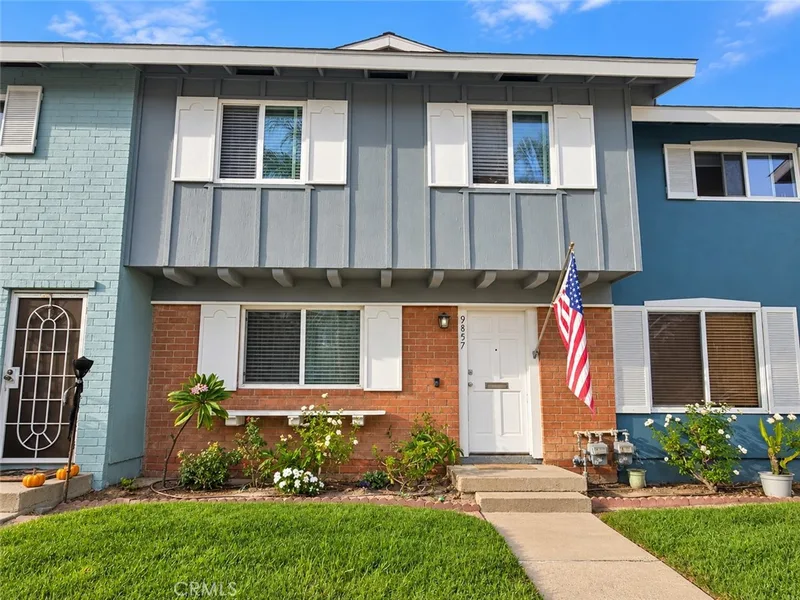 9857 Continental, Huntington Beach