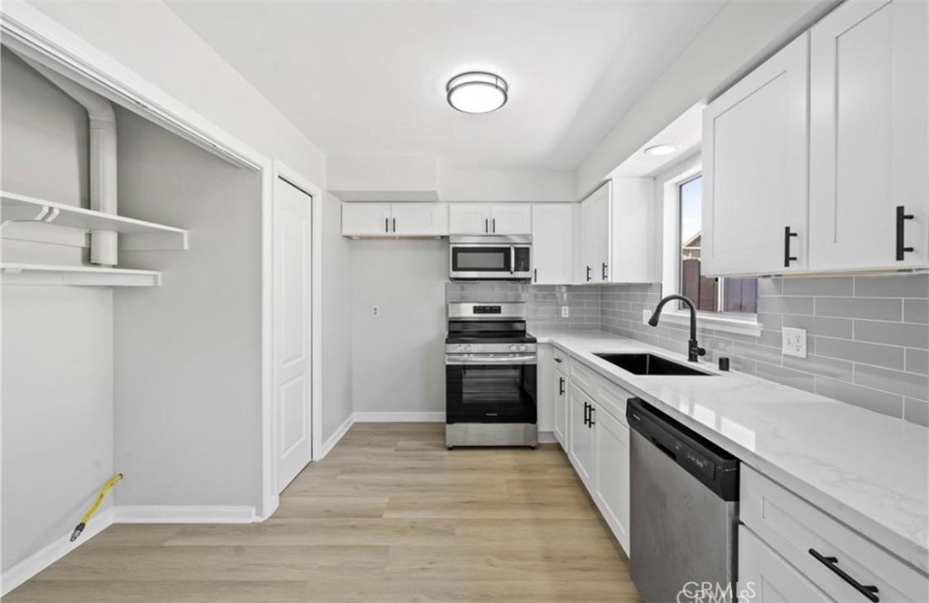 9867 Continental, Huntington Beach CA 92646 - photo 8