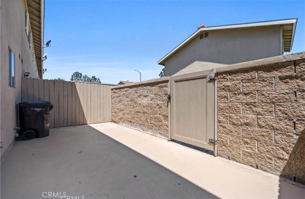 9867 Continental, Huntington Beach CA 92646 - photo 25