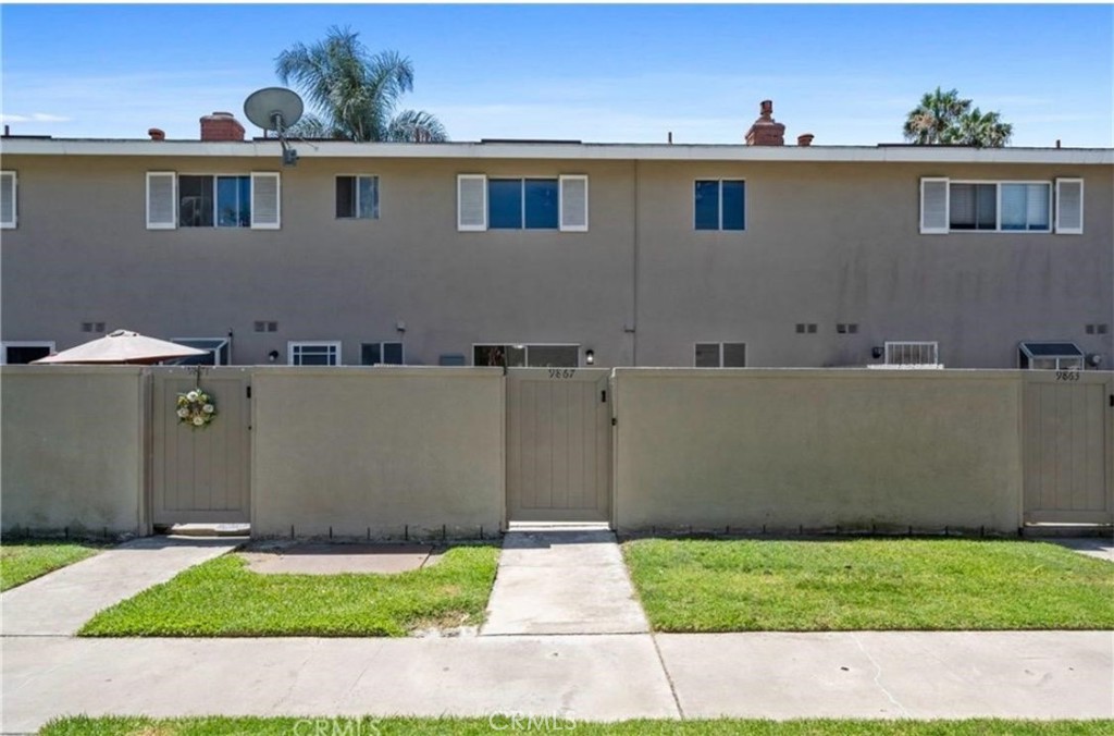 9867 Continental, Huntington Beach CA 92646 - photo 28