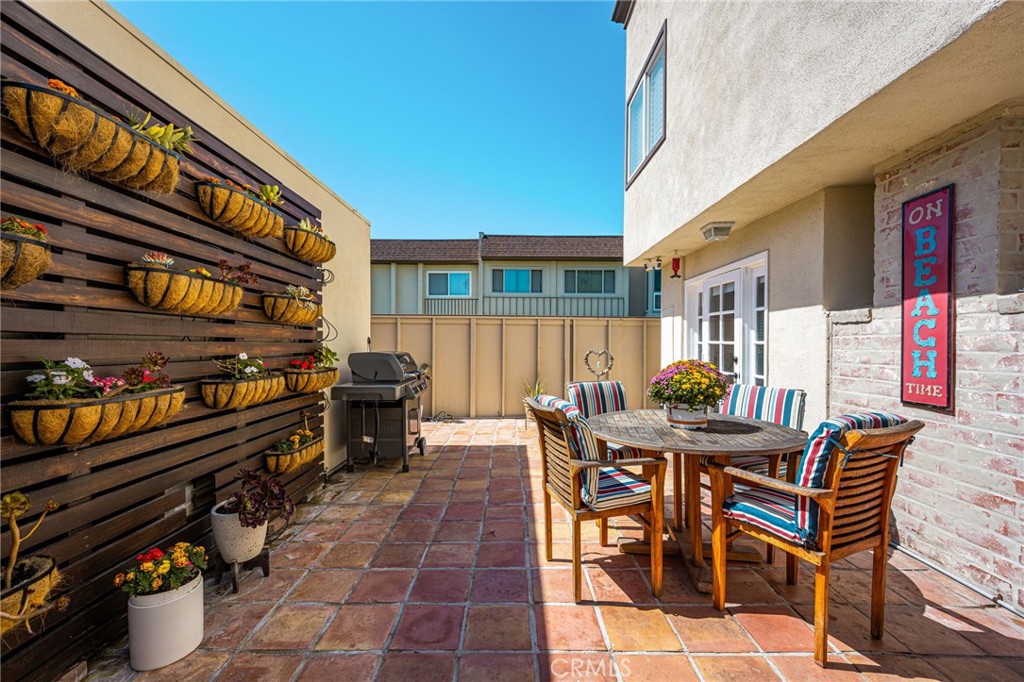 9921 Barranca Circle, Huntington Beach CA 92646 - photo 29