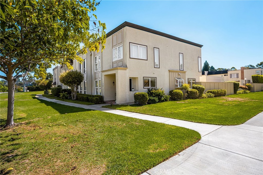 9921 Barranca Circle, Huntington Beach CA 92646 - photo 61