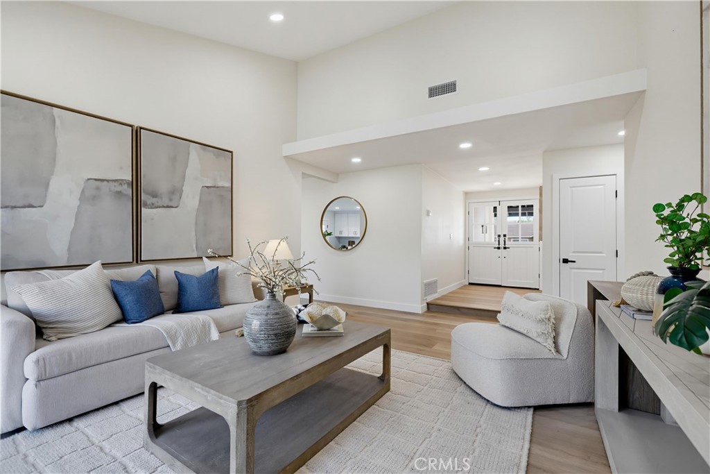 9921 Garrett Circle, Huntington Beach CA 92646 - photo 8