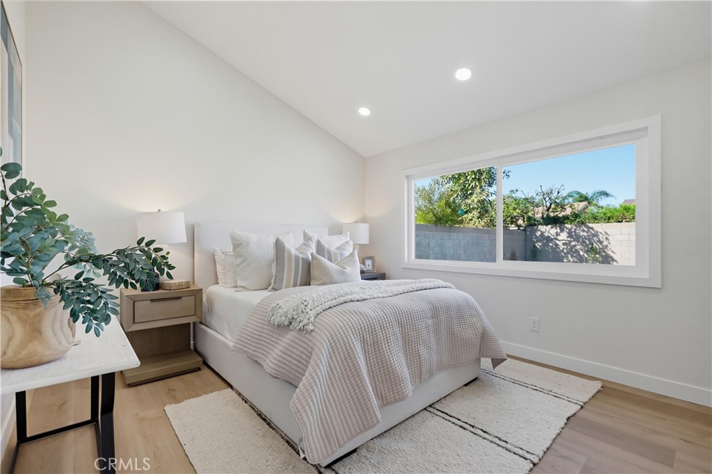 9921 Garrett Circle, Huntington Beach CA 92646 - photo 17
