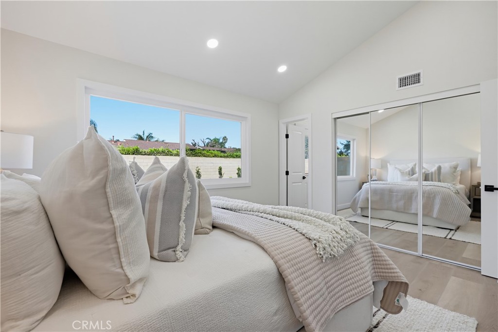9921 Garrett Circle, Huntington Beach CA 92646 - photo 19