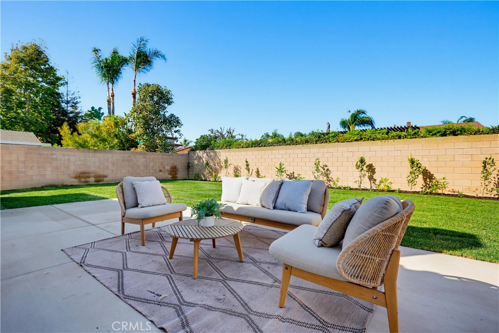 9921 Garrett Circle, Huntington Beach CA 92646 - photo 32