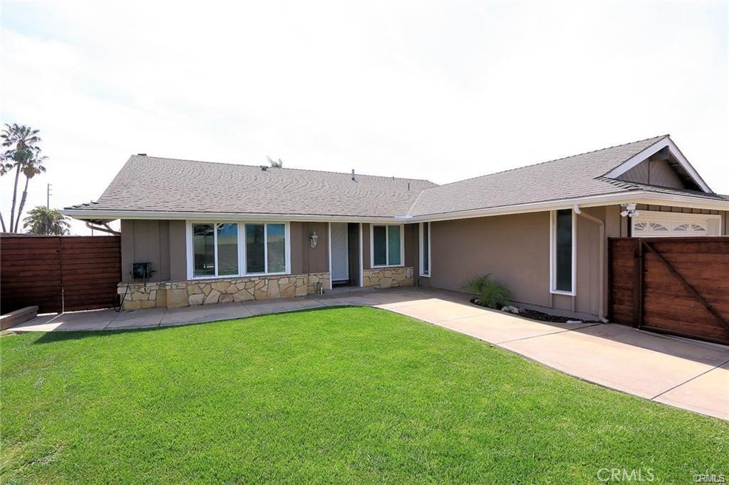 Front Yard - 9972 Spinnaker Drive, Huntington Beach CA 92646 - photo 2