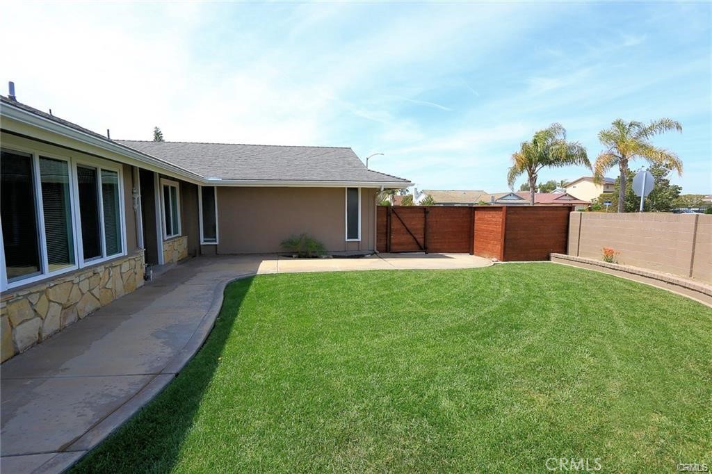 Front Yard - 9972 Spinnaker Drive, Huntington Beach CA 92646 - photo 3
