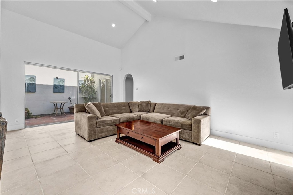1 Tanglewood, Irvine CA 92604 - photo 3