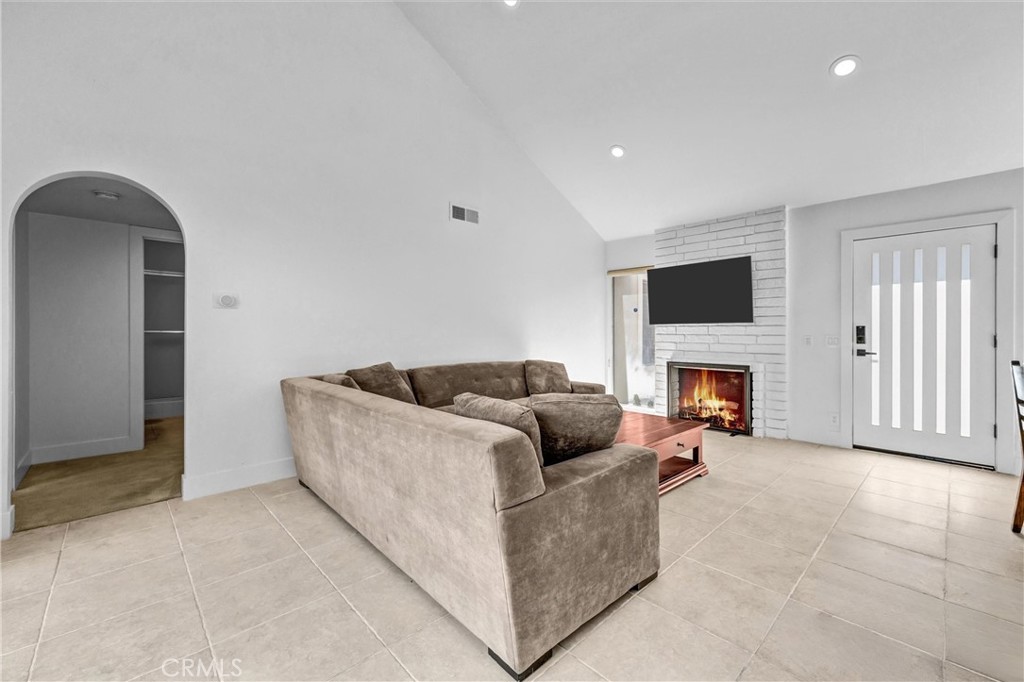 1 Tanglewood, Irvine CA 92604 - photo 4