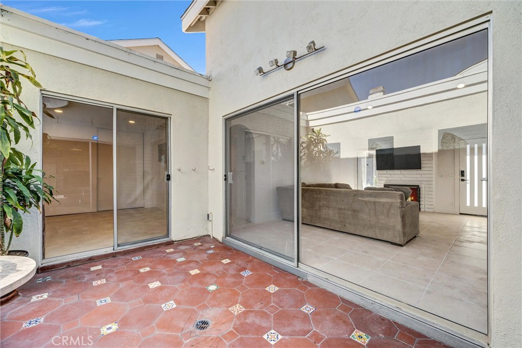 atrium/patio - 1 Tanglewood, Irvine CA 92604 - photo 24