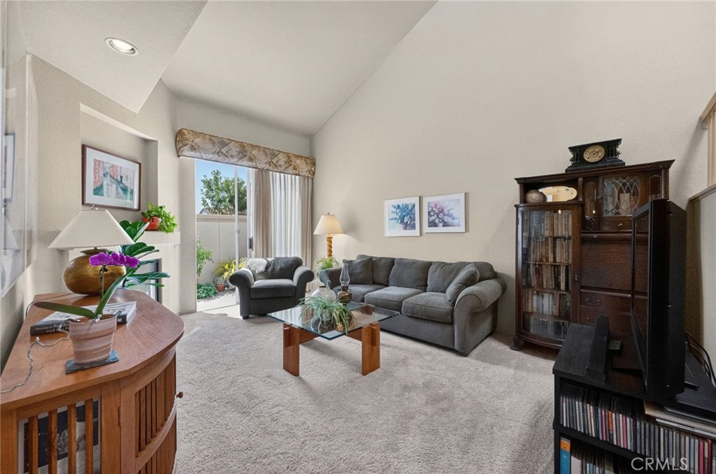 10 Agostino, Irvine CA 92614 - photo 3