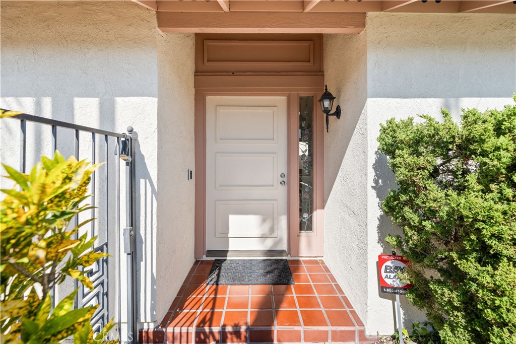 10 Alderbrook, Irvine CA 92604 - photo 4