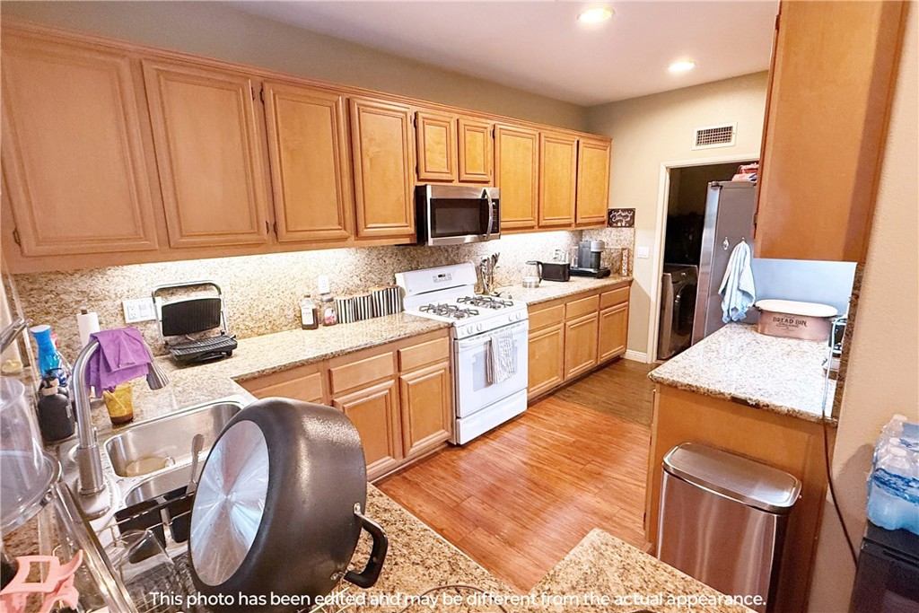 10 Bolinas 20, Irvine CA 92602 - photo 7
