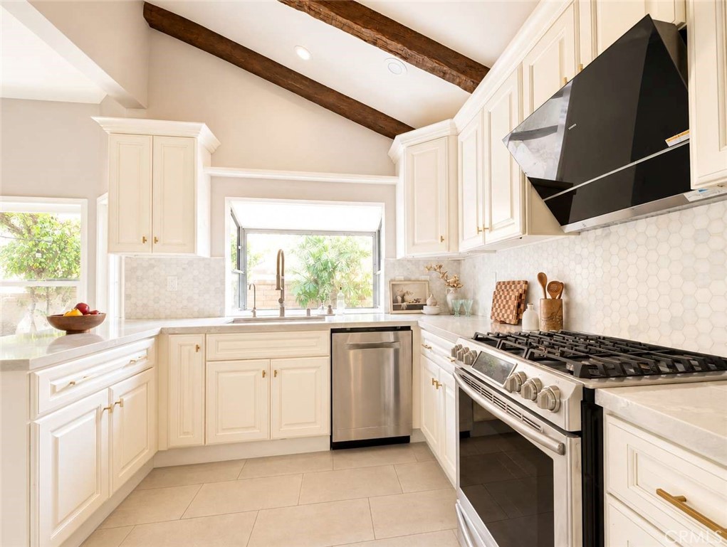 10 Delaware, Irvine CA 92620 - photo 7