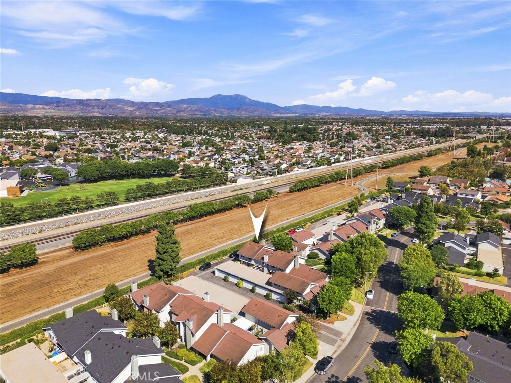 10 Goldenbush, Irvine CA 92604 - photo 51