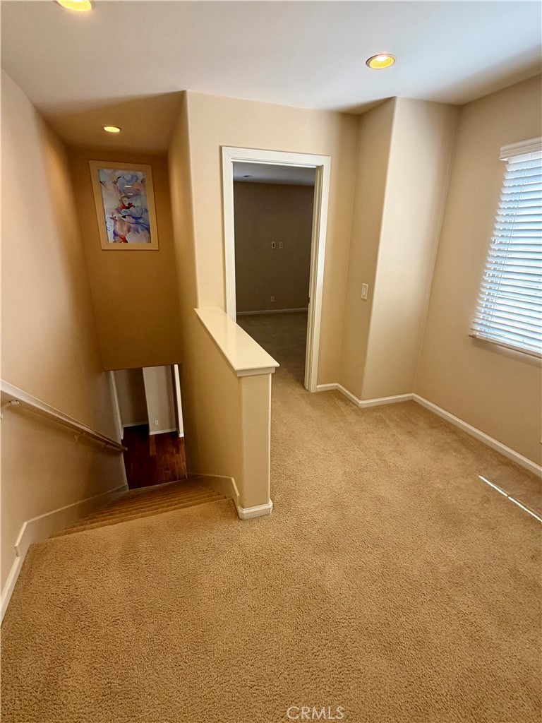 Hallway - 10 Iceberg Rose, Irvine CA 92620 - photo 20