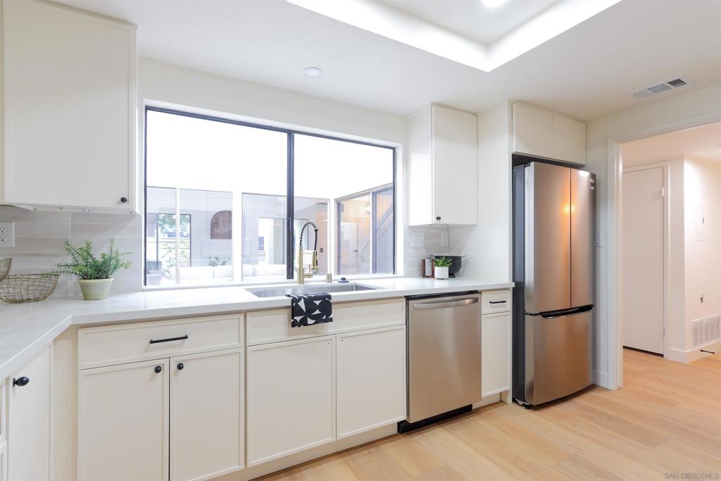 10 Morena 8, Irvine CA 92612 - photo 16