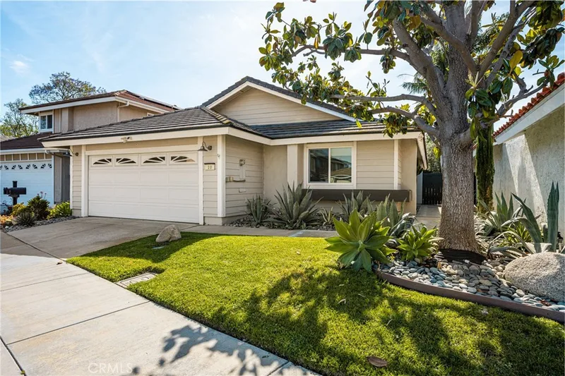 10 Petersburg, Irvine, CA 92620