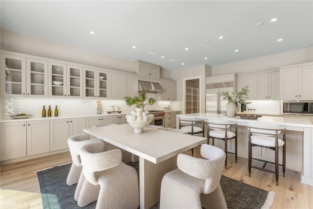 100 Bozeman, Irvine CA 92602 - photo 19