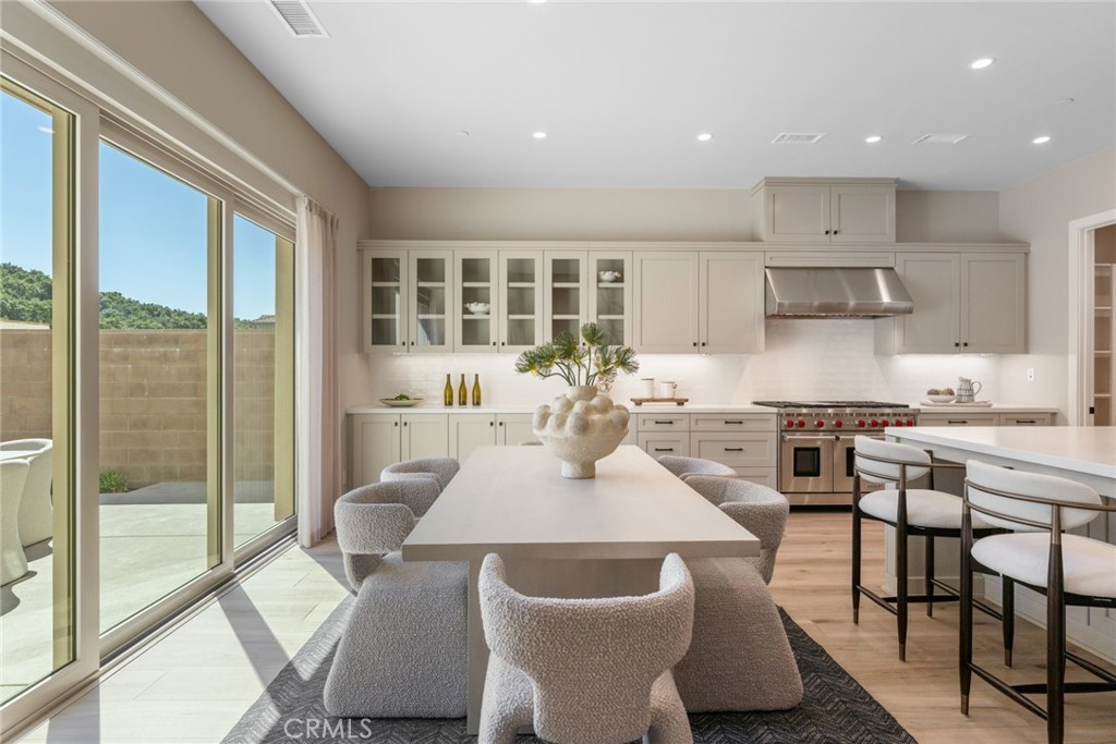 100 Bozeman, Irvine CA 92602 - photo 21