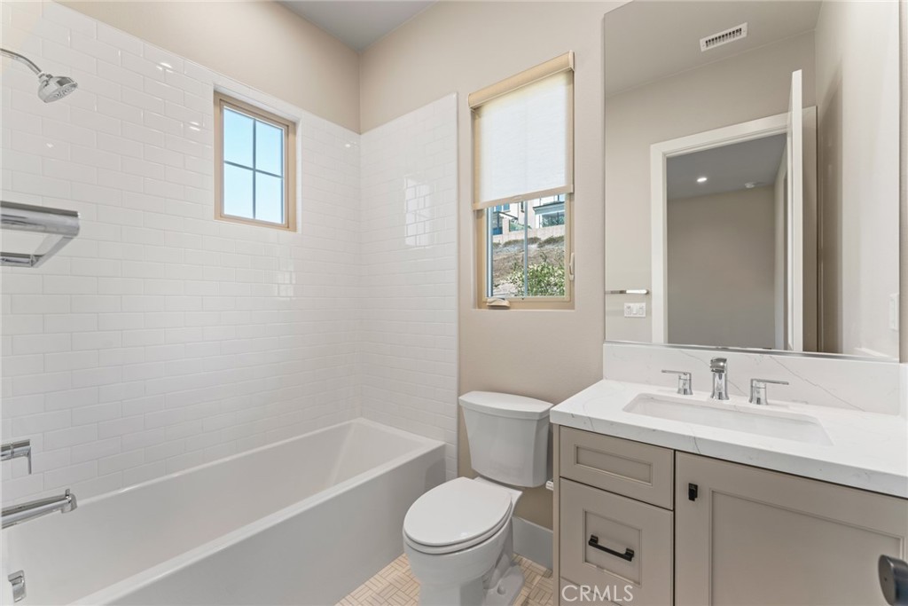 100 Bozeman, Irvine CA 92602 - photo 57
