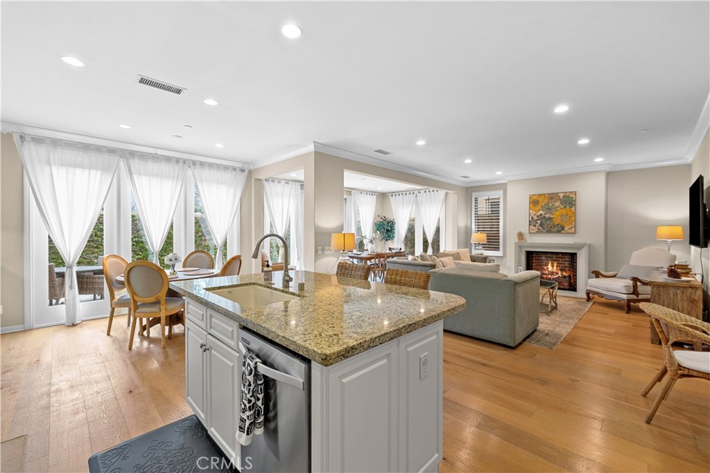 100 Cipresso, Irvine CA 92618 - photo 2