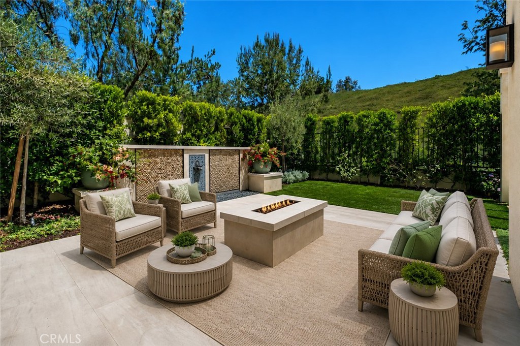 100 Della, Irvine CA 92602 - photo 3