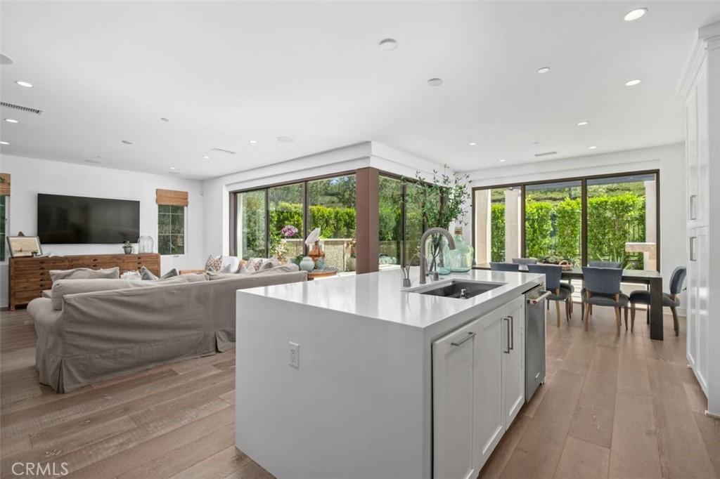 100 Della, Irvine CA 92602 - photo 15