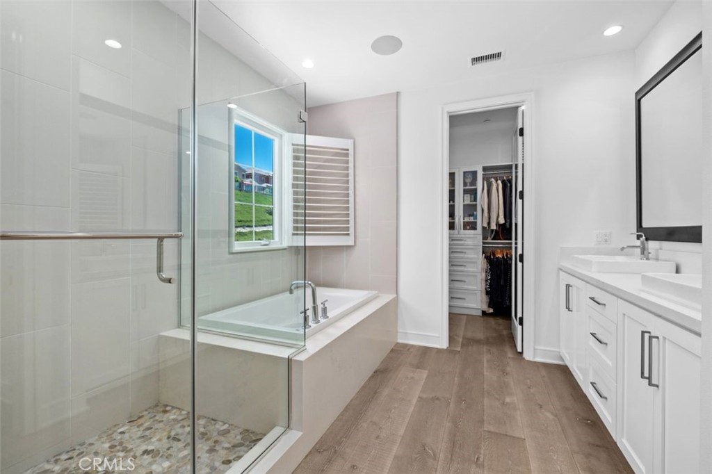 100 Della, Irvine CA 92602 - photo 28