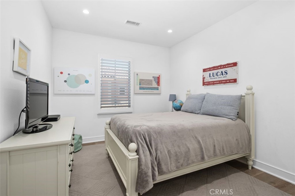 100 Della, Irvine CA 92602 - photo 32