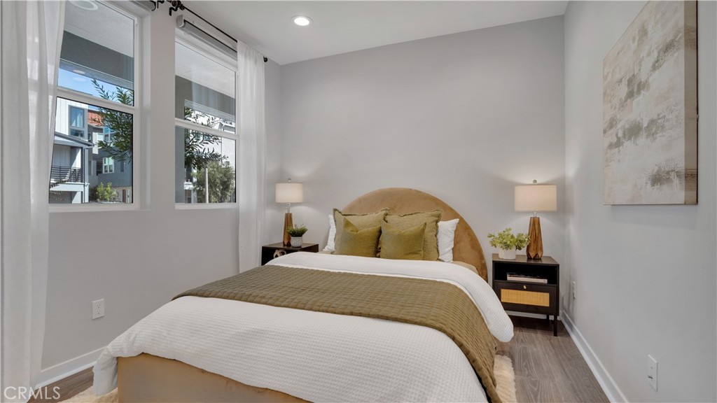 Main Level Guest Ensuite - 100 Tenor, Irvine CA 92618 - photo 33